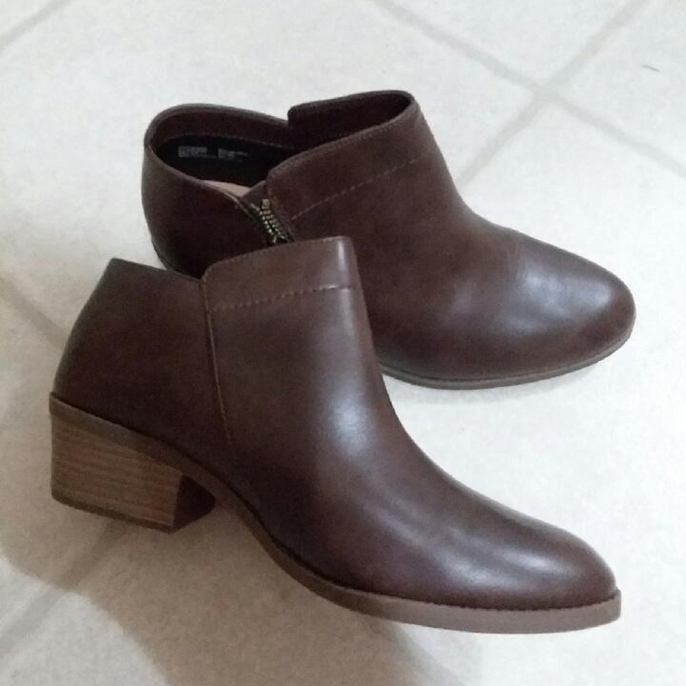 brown booties
